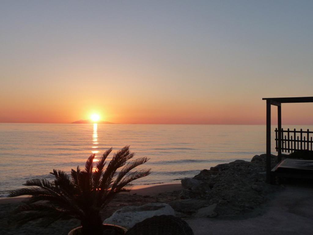 Hotel Pineto Biguglia  Dış mekan fotoğraf